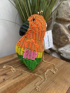 🦜 NWT Tommy Bahama Woven Parrot Crossbody Bag